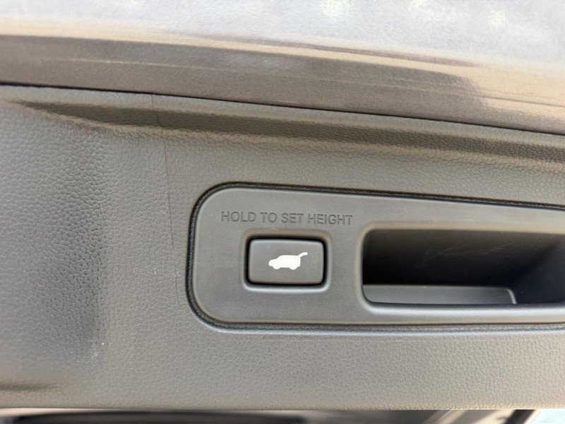 Certified Used 2025 Modern Steel Metallic Honda AWD EX-L image 5