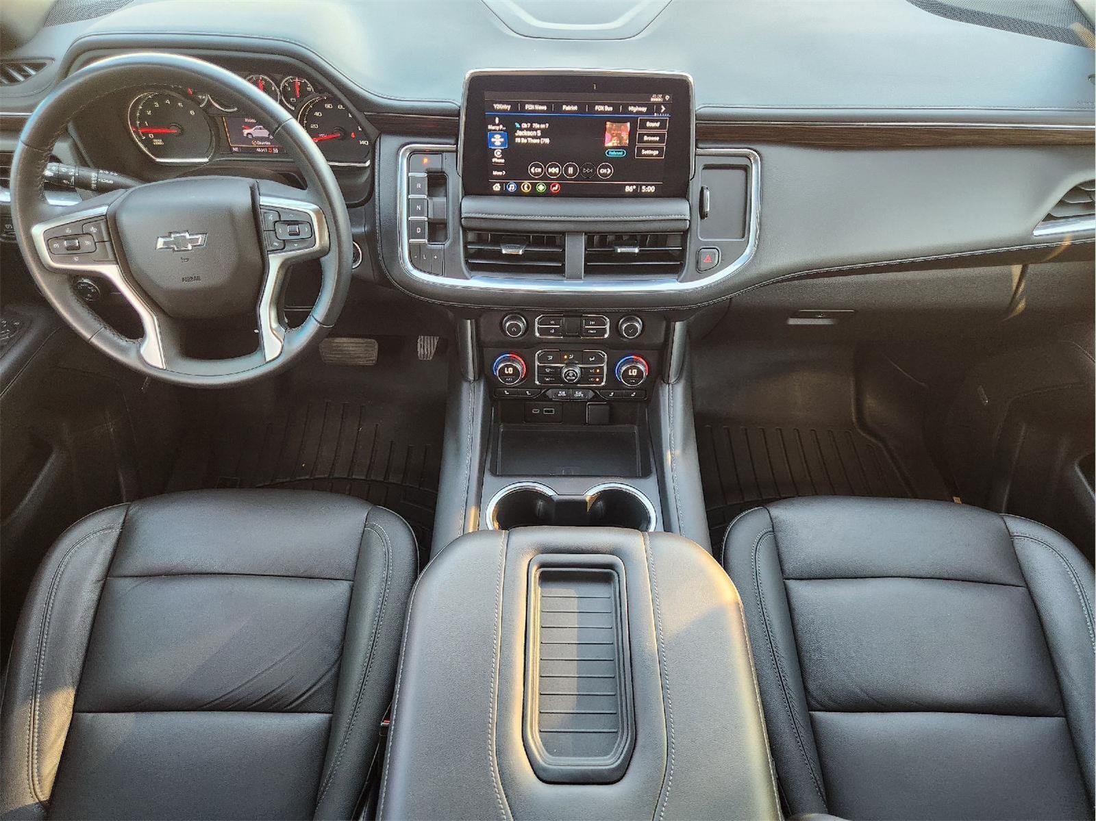 2021 Chevrolet Suburban photo 26 of 34