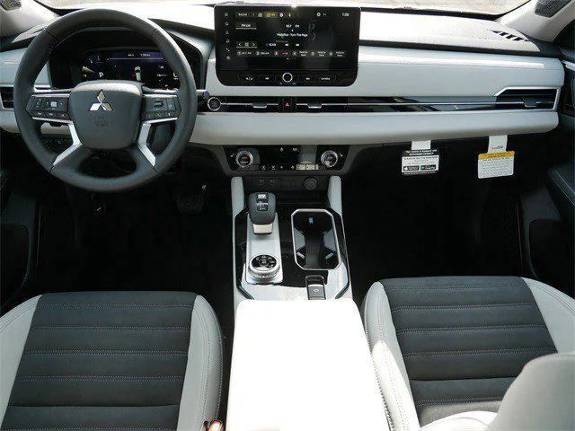 New 2026 Moonstone Gray Metallic Mitsubishi SE 1.5T S-AWC image 7
