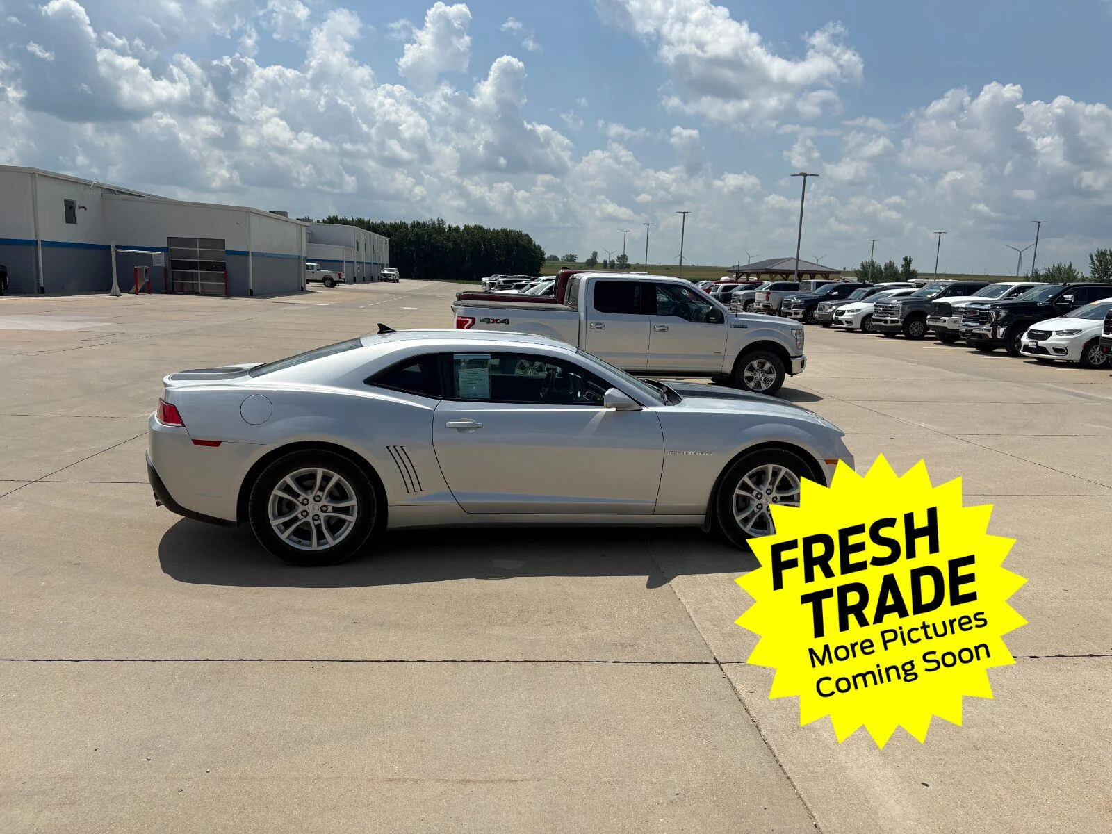 Used 2014 Silver Ice Metallic Chevrolet LT image 3