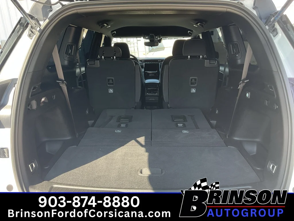 Used 2024 Bright White Clearcoat Jeep Laredo image 10