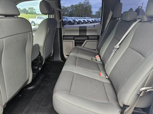 Used 2018 White Ford XL image 25