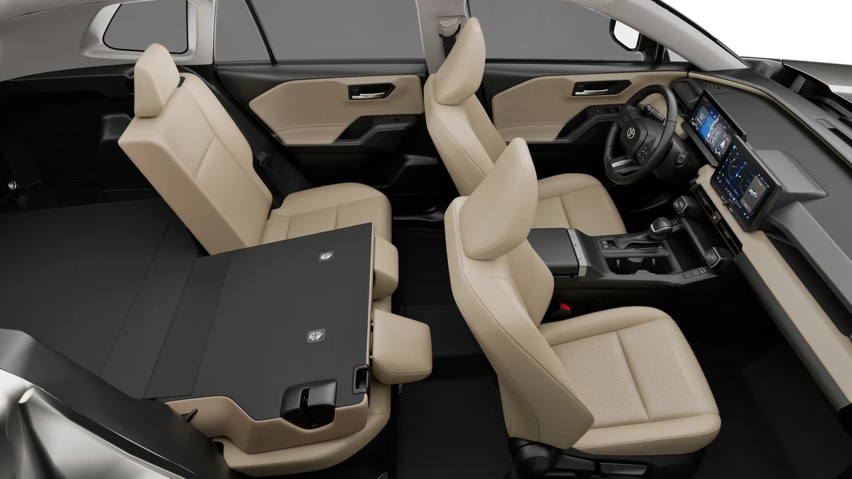 New 2026 Midnight Black Metallic Toyota XLE Premium image 22