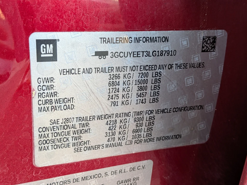 Used 2020 Cajun Red Tintcoat Chevrolet RST image 25