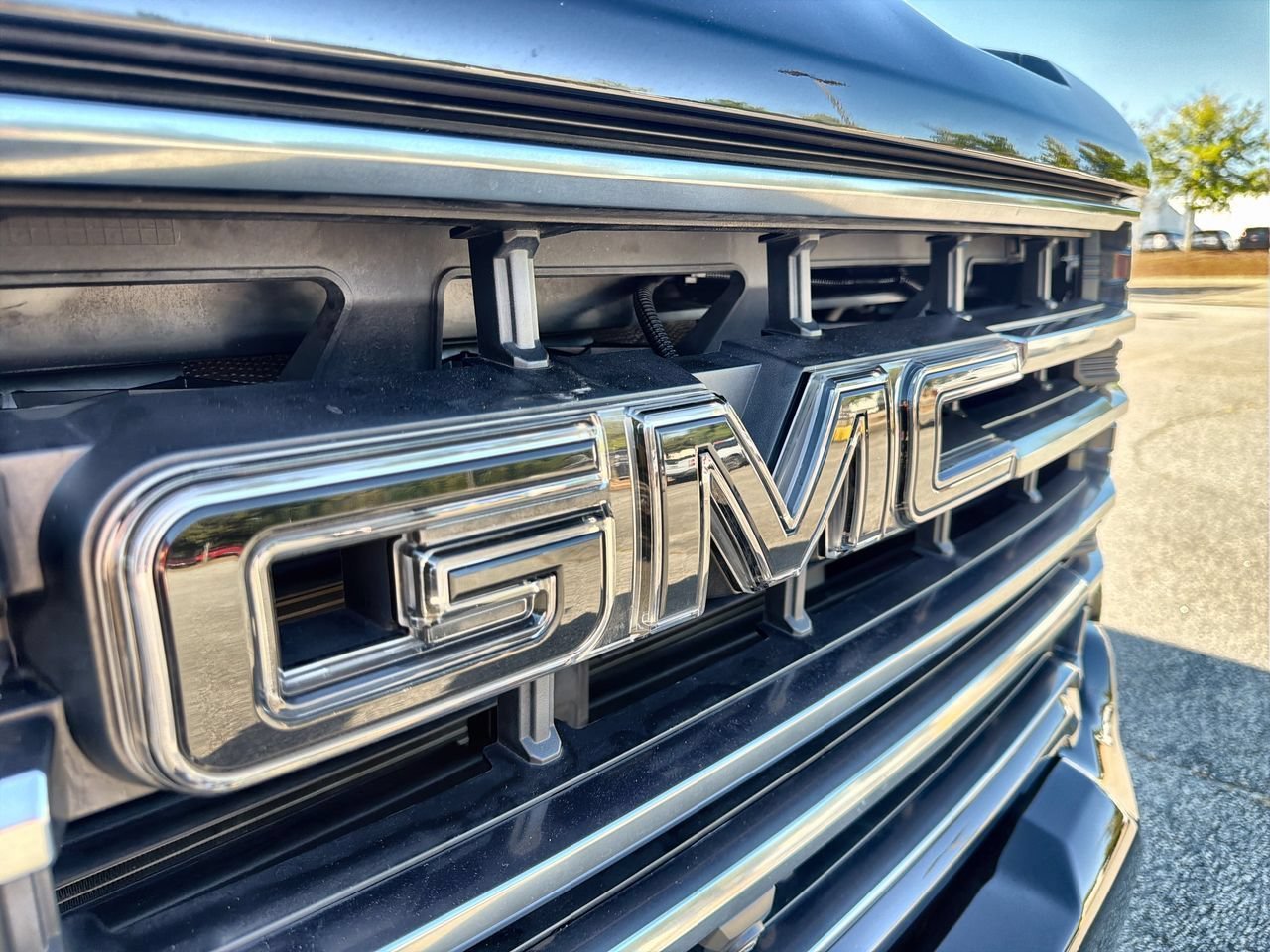 Used 2022 ONYX BLACK GMC AT4 image 26
