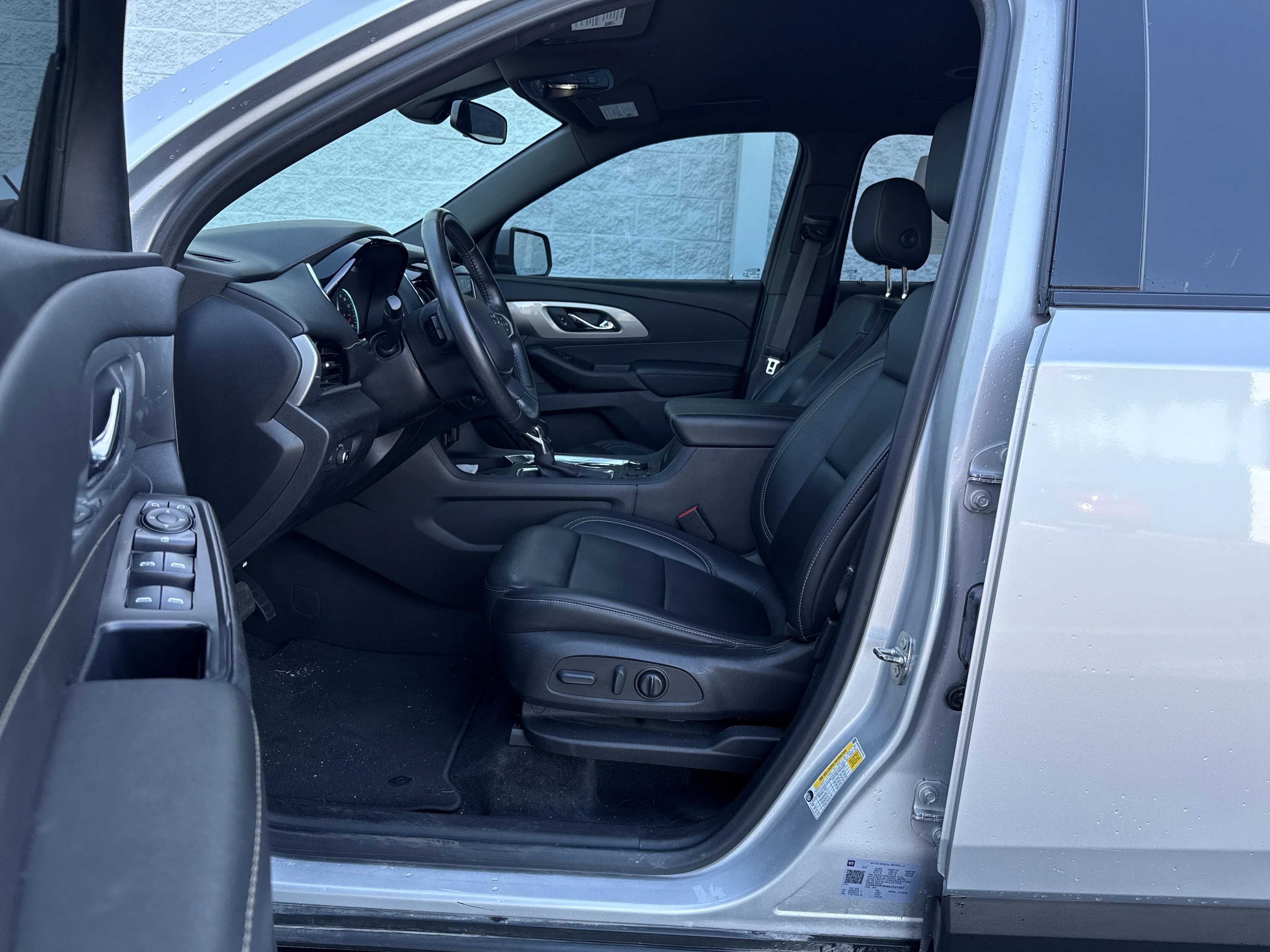 Used 2022 Silver Ice Metallic Chevrolet LT Leather image 5