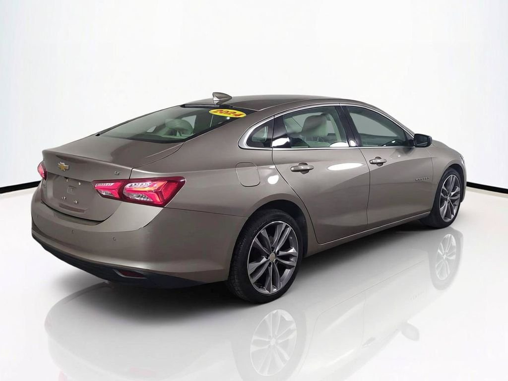 Used 2024 Gray Chevrolet LT image 5