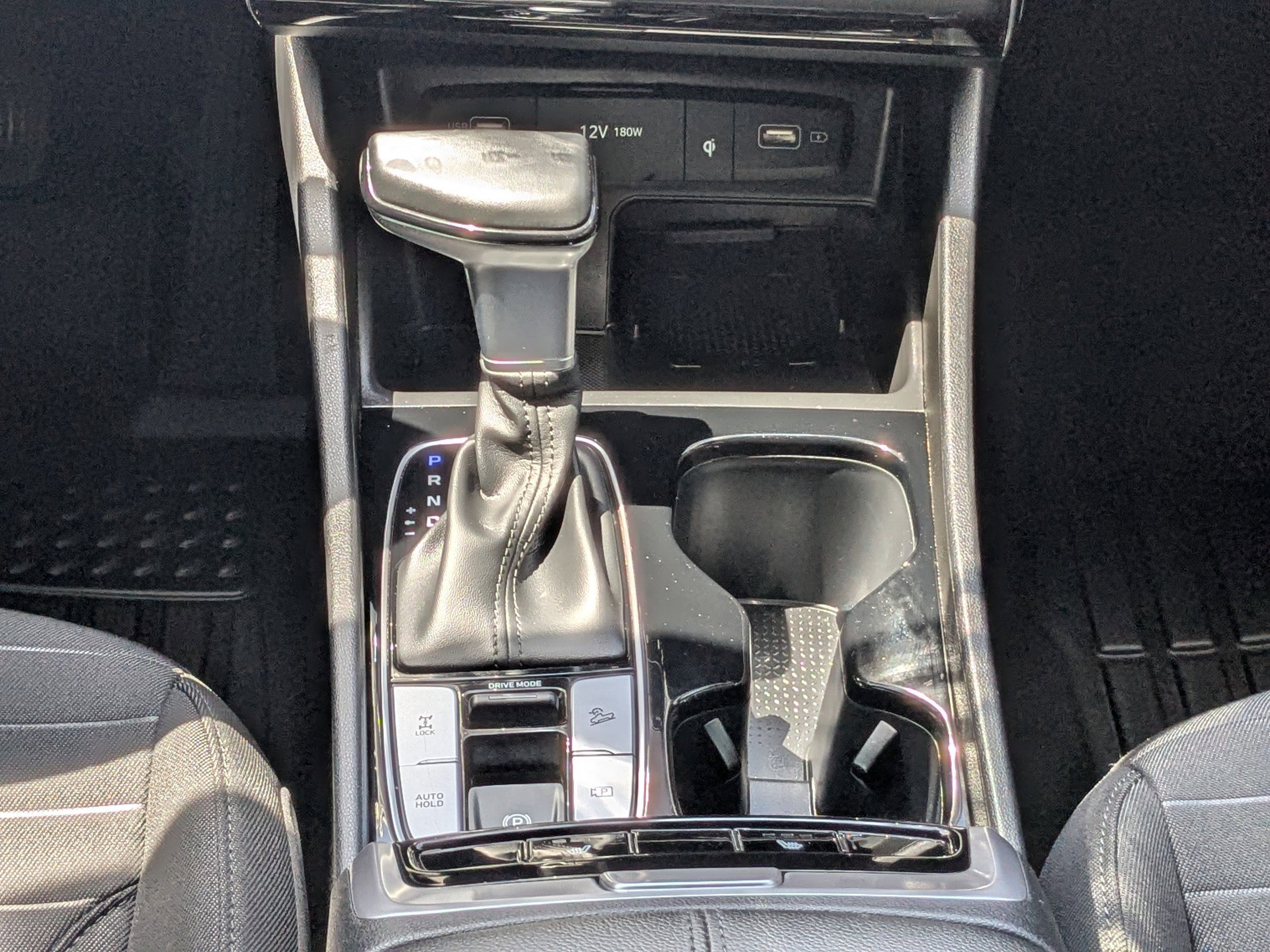 Used 2023  Hyundai SEL Premium image 18