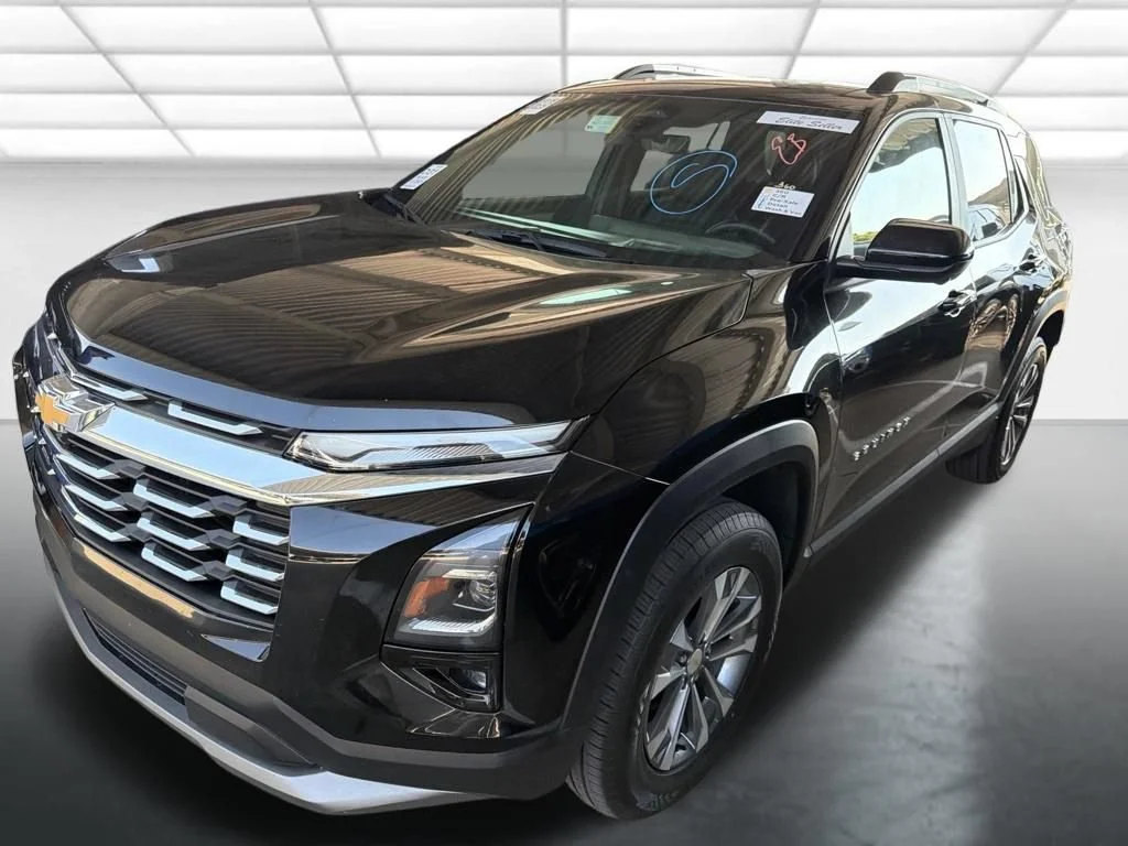 Used 2025 Mosaic Black Metallic Chevrolet LT image 5