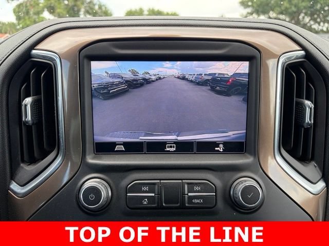 Used 2022 Iridescent Pearl Tricoat Chevrolet High Country image 24