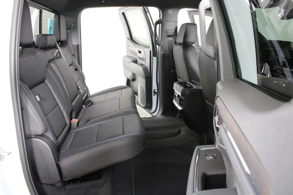 2026 GMC Sierra 1500 SLT - Photo 12