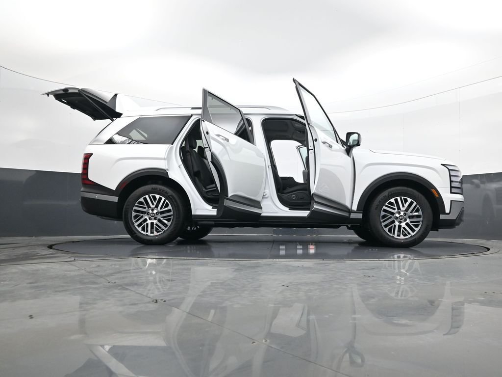 Used 2026 White Hyundai SEL Premium image 35