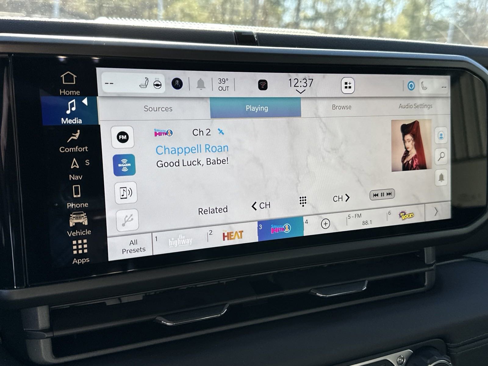 2025 Jeep Wrangler 4-Door Sahara - Photo 25