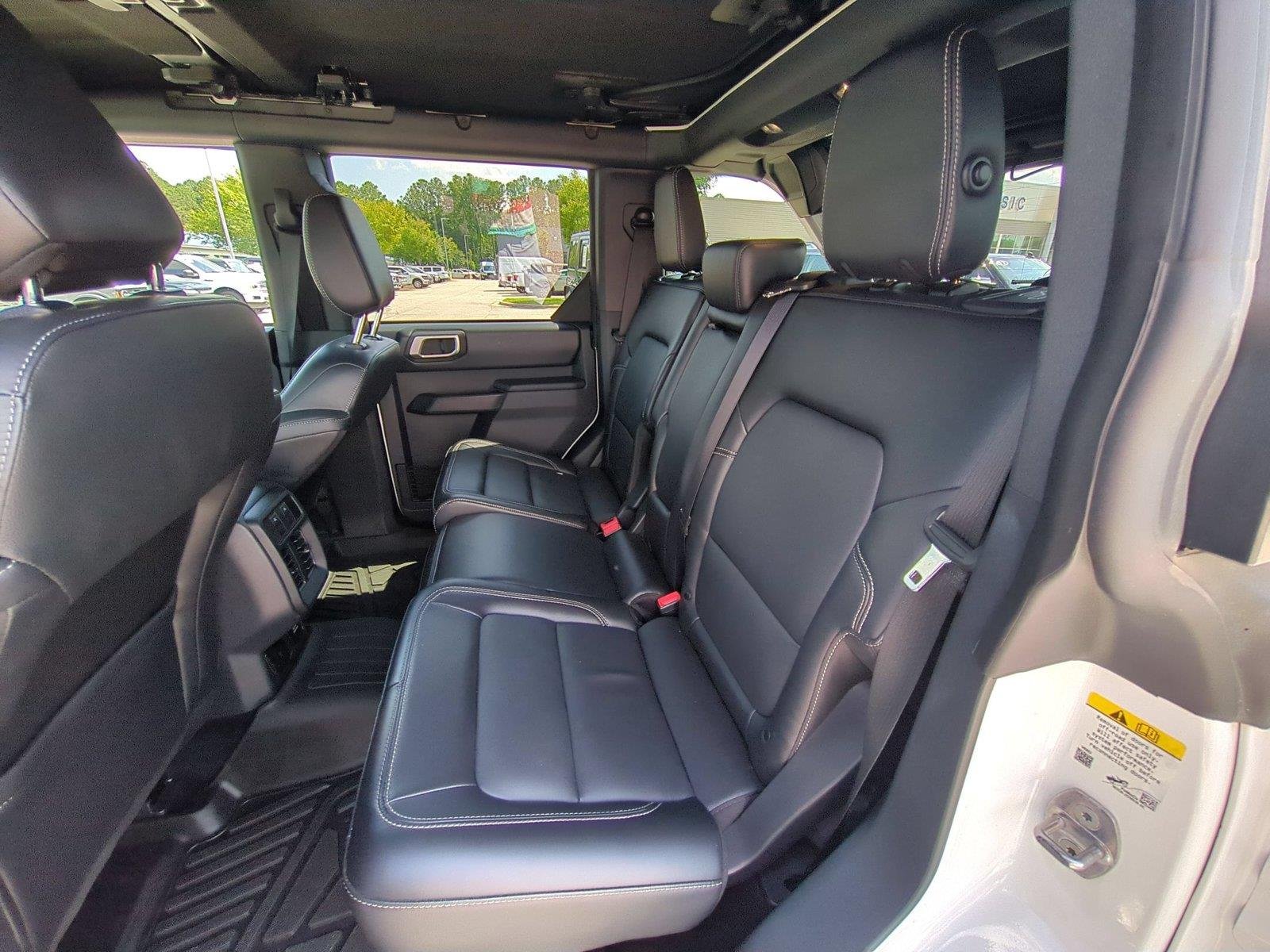 Used 2026 Oxford White Clearcoat Ford Outer Banks image 32