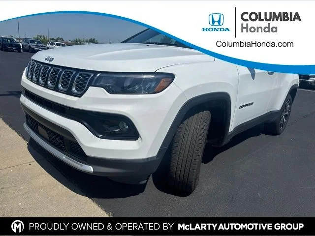 Used 2025 White Jeep Limited image 1
