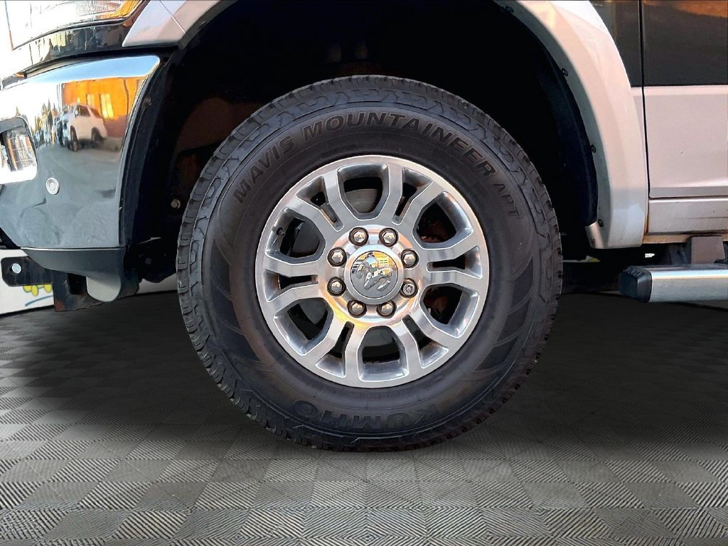 Used 2017 Gray Ram Laramie image 7