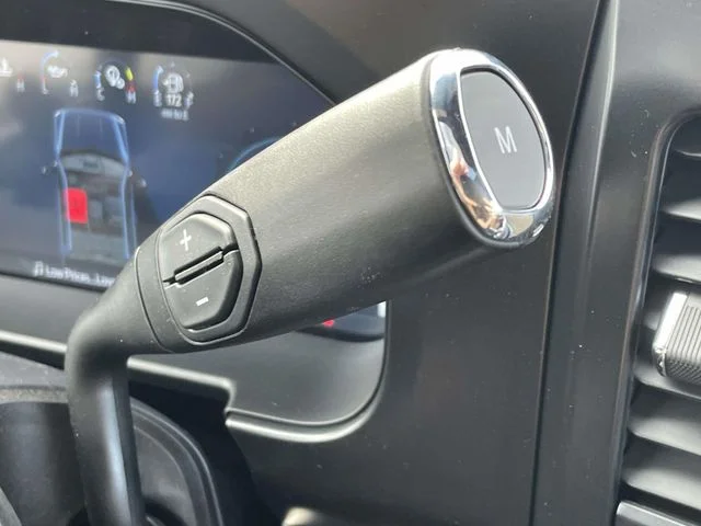 New 2026 Star White Metallic Tri-Coat Ford F-250® King Ranch® image 25
