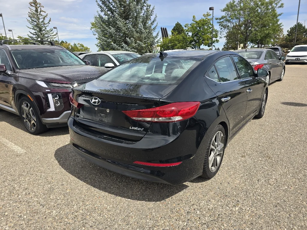 Used 2017 Phantom Black Hyundai Limited image 16