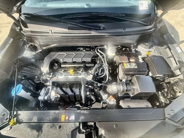 2025 Hyundai Venue SEL - Photo 28