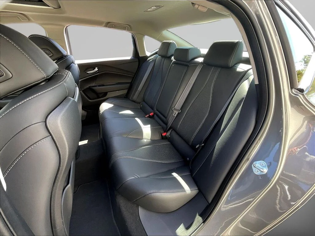 Certified Used 2025 Liquid Carbon Metallic Acura Technology Package image 23