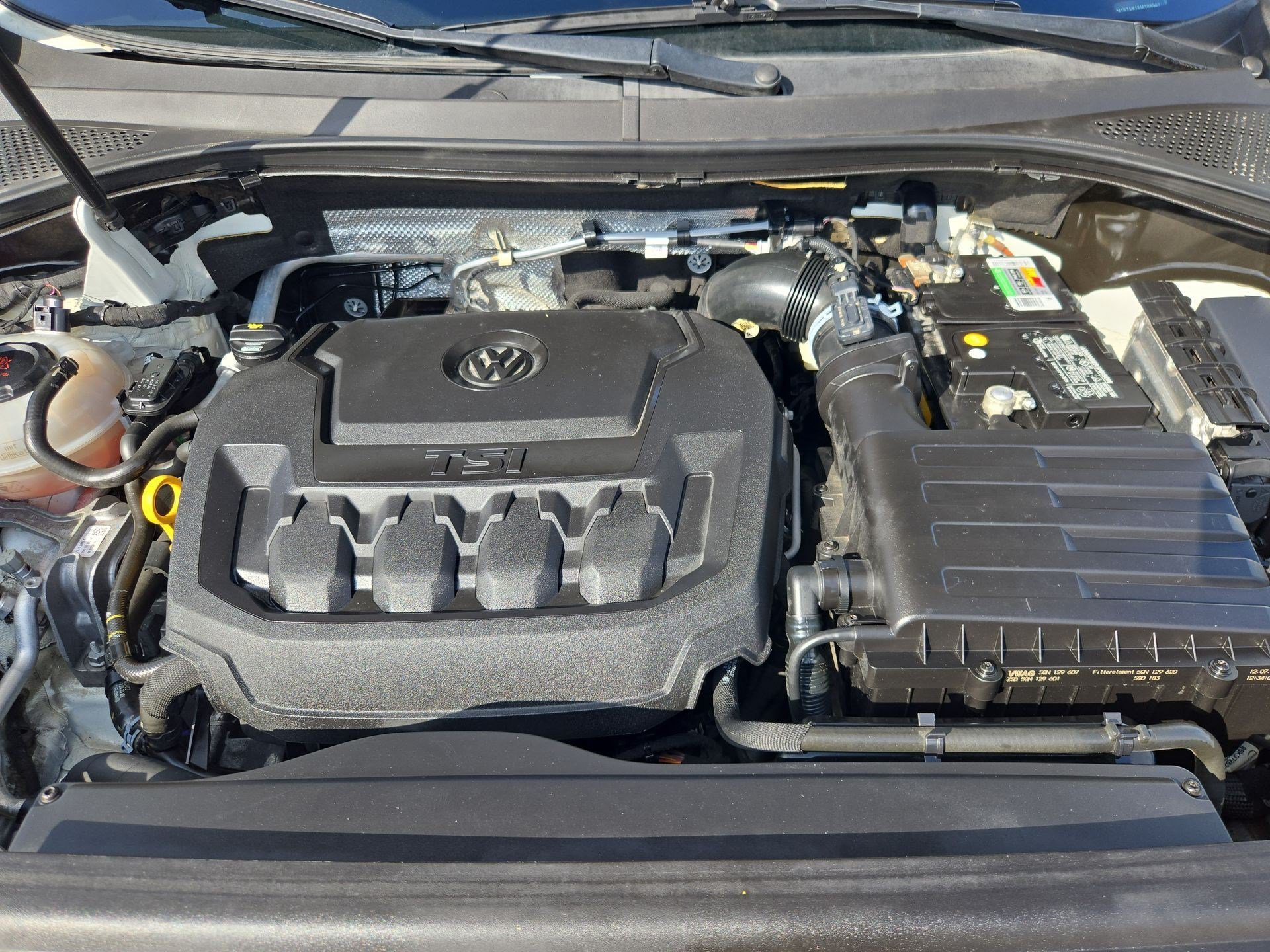 Used 2019 Pure White Volkswagen S image 30
