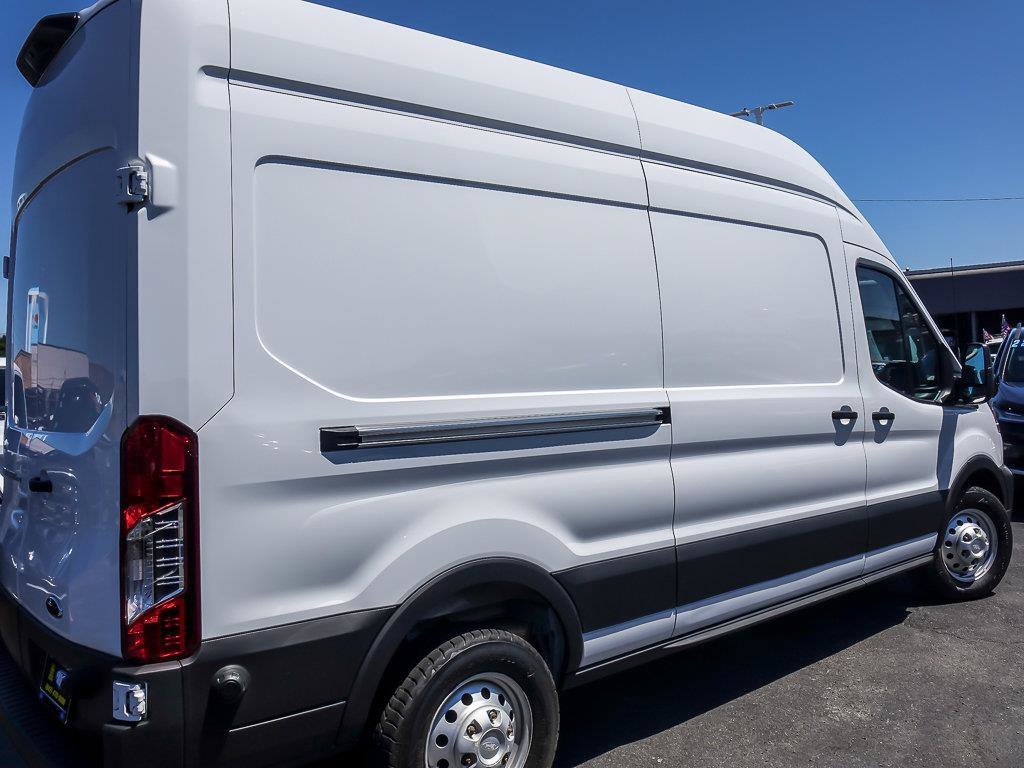 Used 2025 White Ford Base image 11