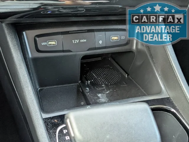 Used 2024 White Hyundai SEL image 15