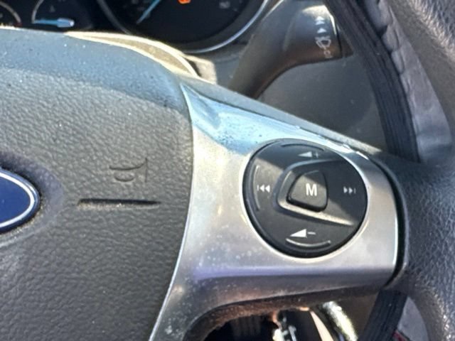 Used 2012 Grey Ford SE image 21