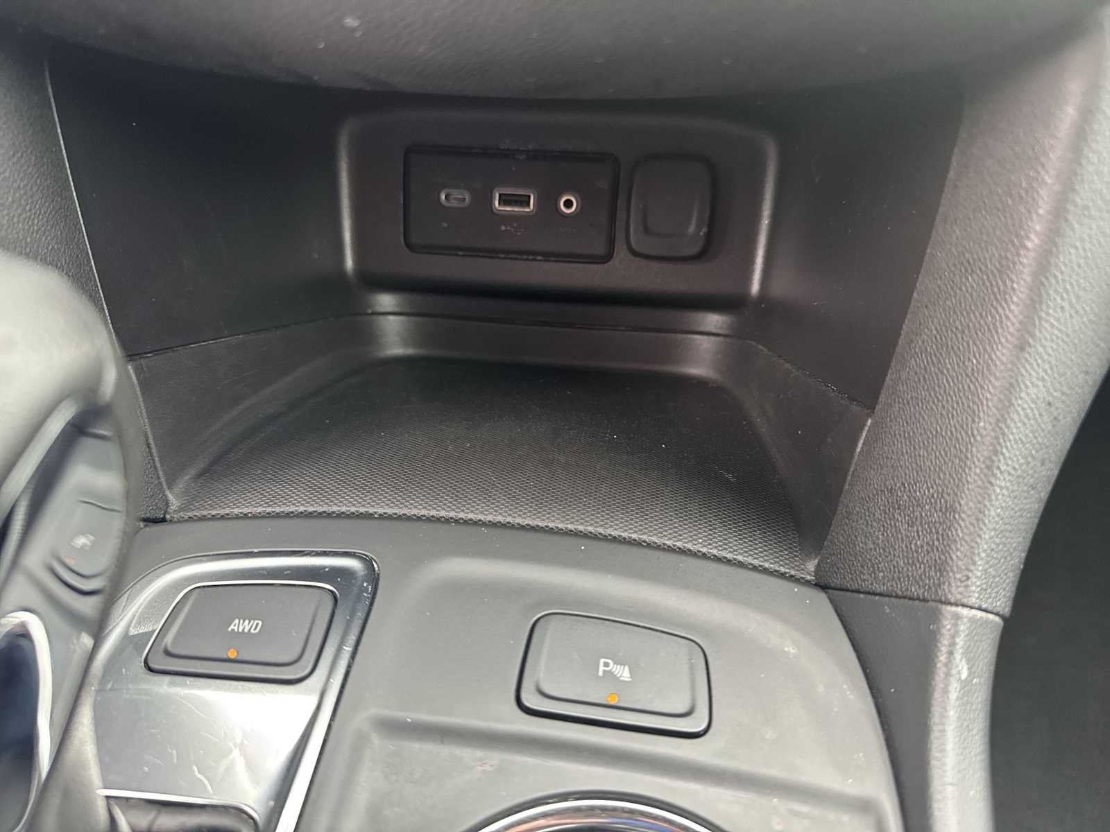 2024 Chevrolet Equinox LT - Photo 27