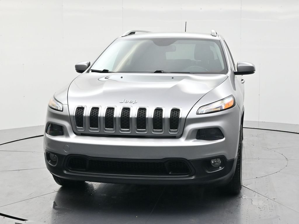 Used 2016 Jeep Cherokee Latitude with VIN 1C4PJMCSXGW166419 for sale in Minerva, OH