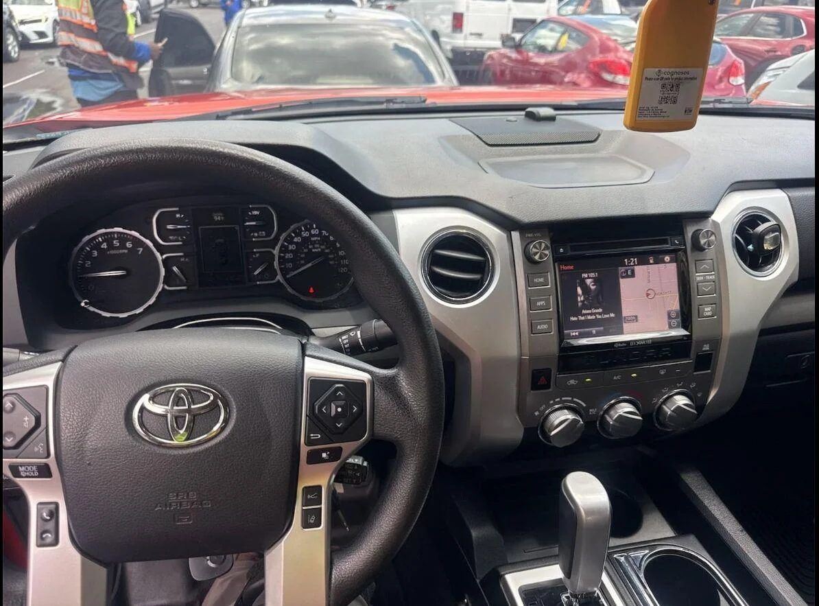Used 2018 Orange Toyota SR5 image 8