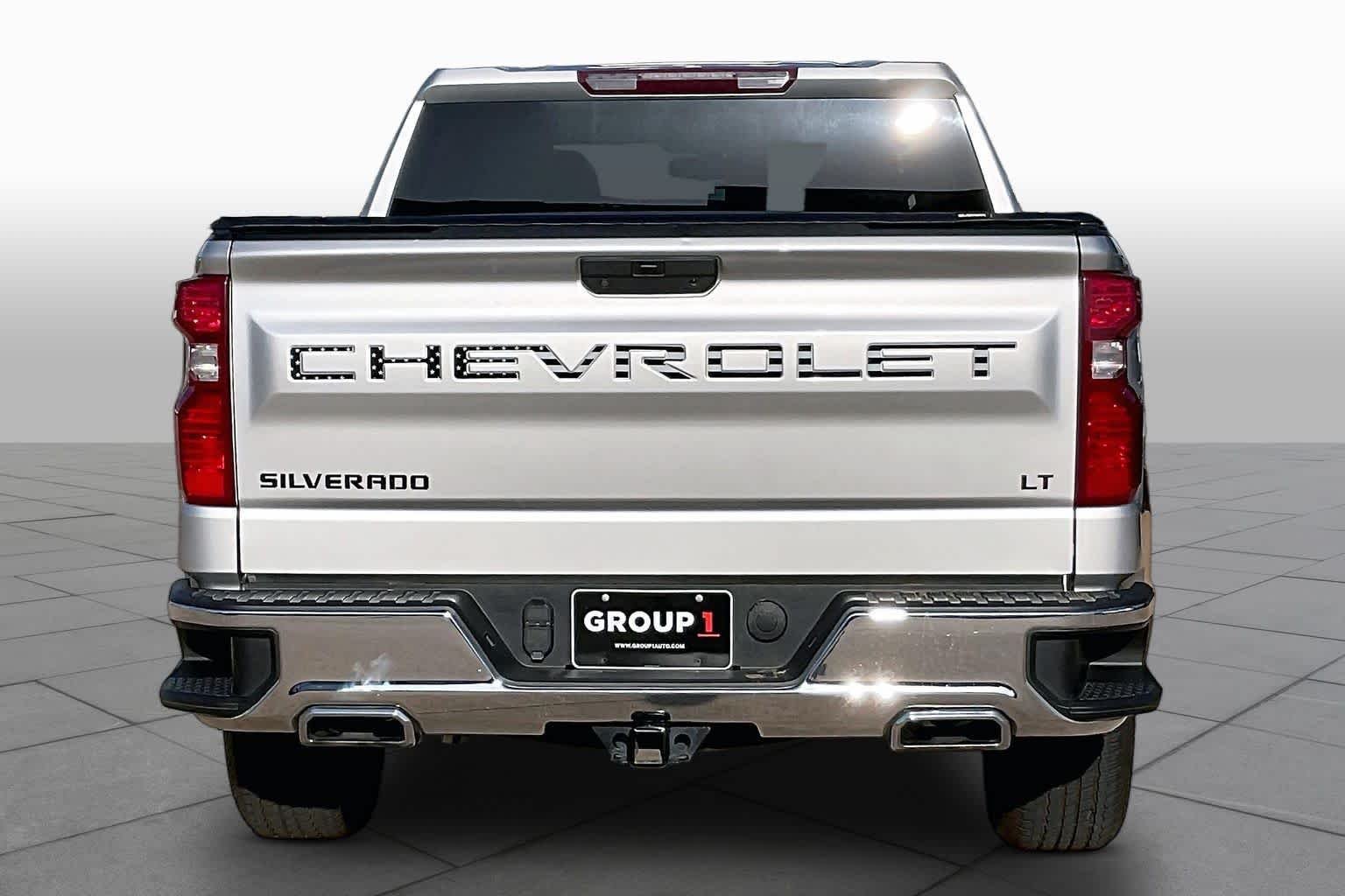 Used 2019 Silver Ice Metallic Chevrolet LT image 5