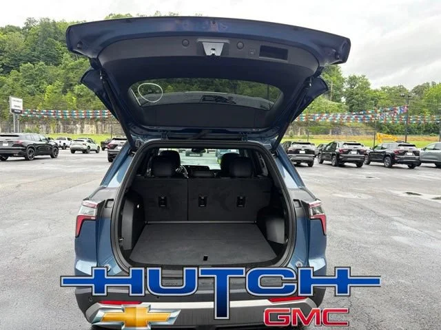 Used 2026 Lakeshore Blue Metallic Chevrolet LT image 15