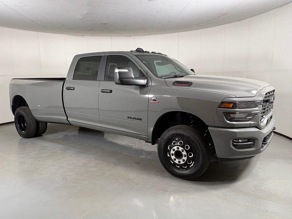 New 2026 Ceramic Gray Clear-Coat Exterior Paint RAM Big Horn image 9