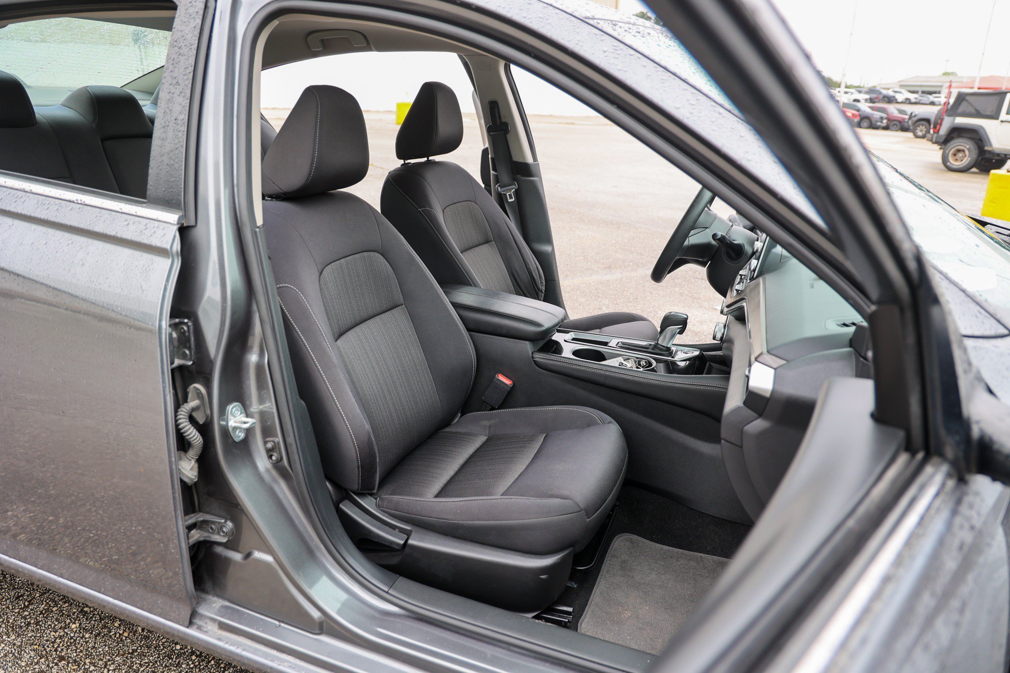 Used 2023 Gun Metallic Nissan 2.5 SV image 37