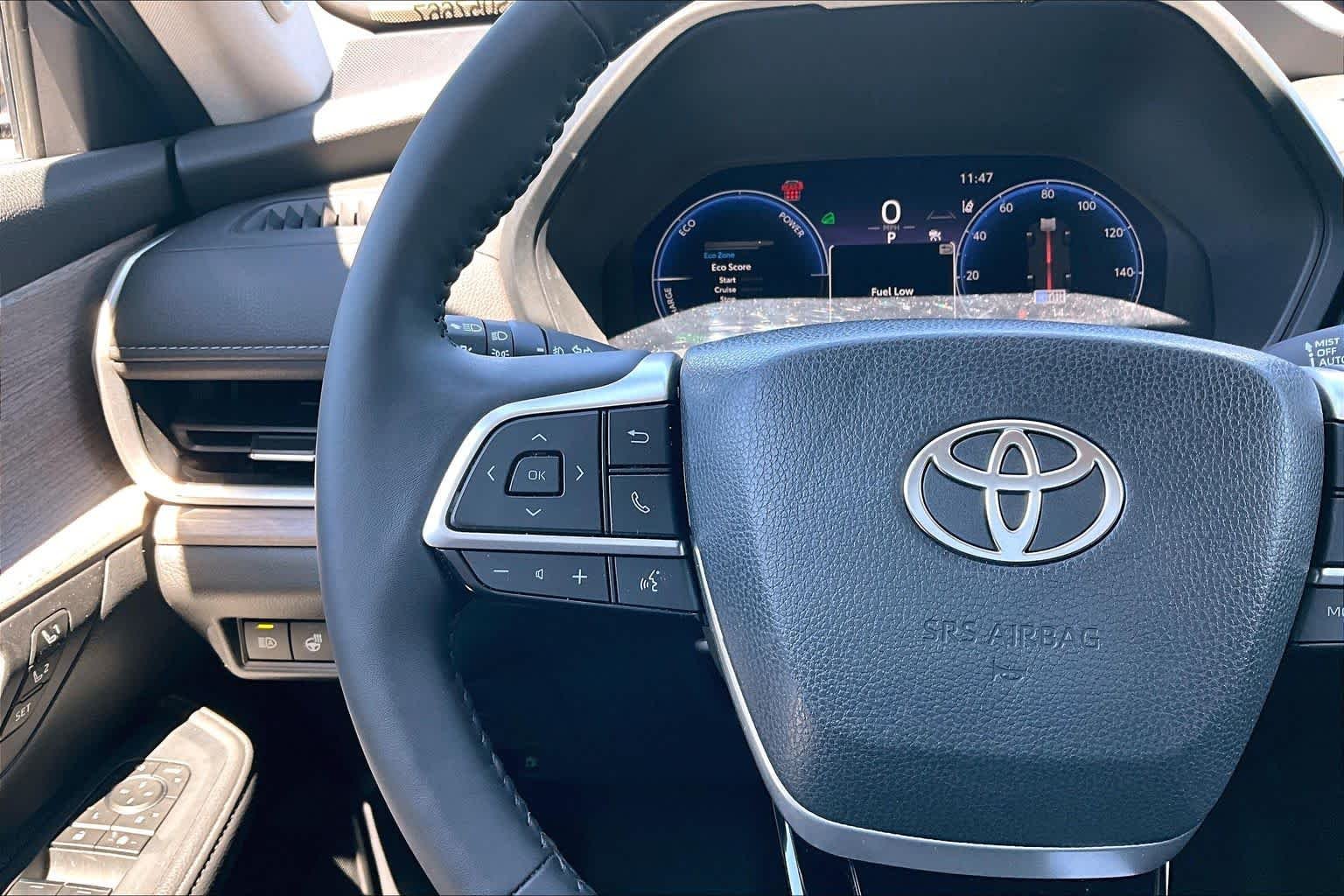 Used 2025 Blueprint Toyota Hybrid Limited image 23