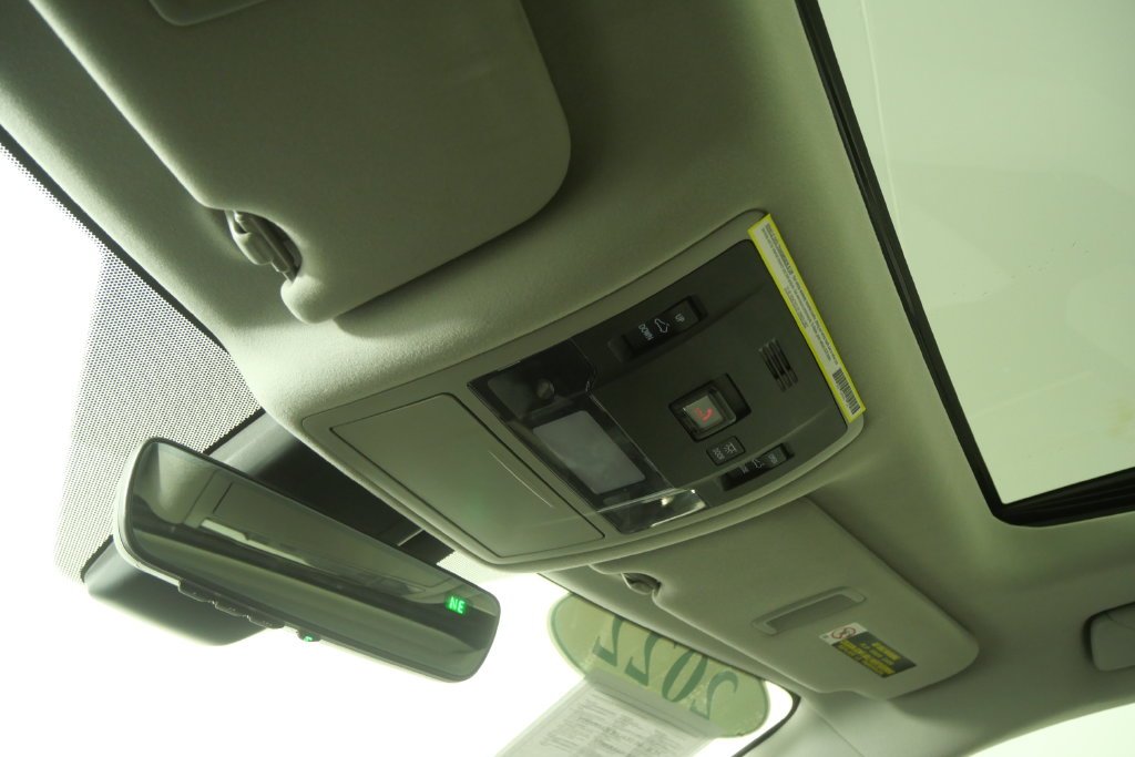 Used 2022 White Pearl Lexus 350 image 22