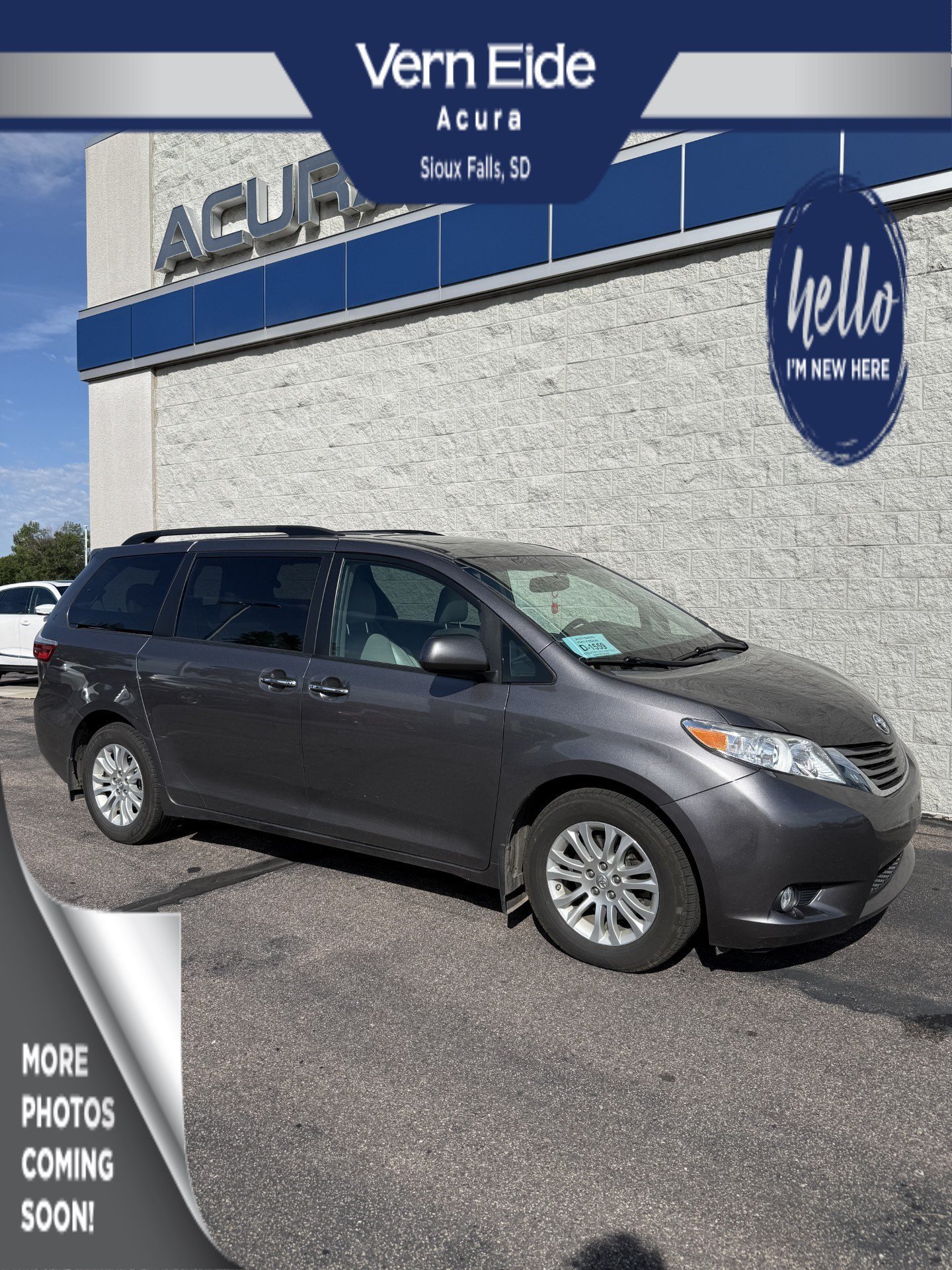 Used 2017 Predawn Gray Mica Toyota XLE image 1
