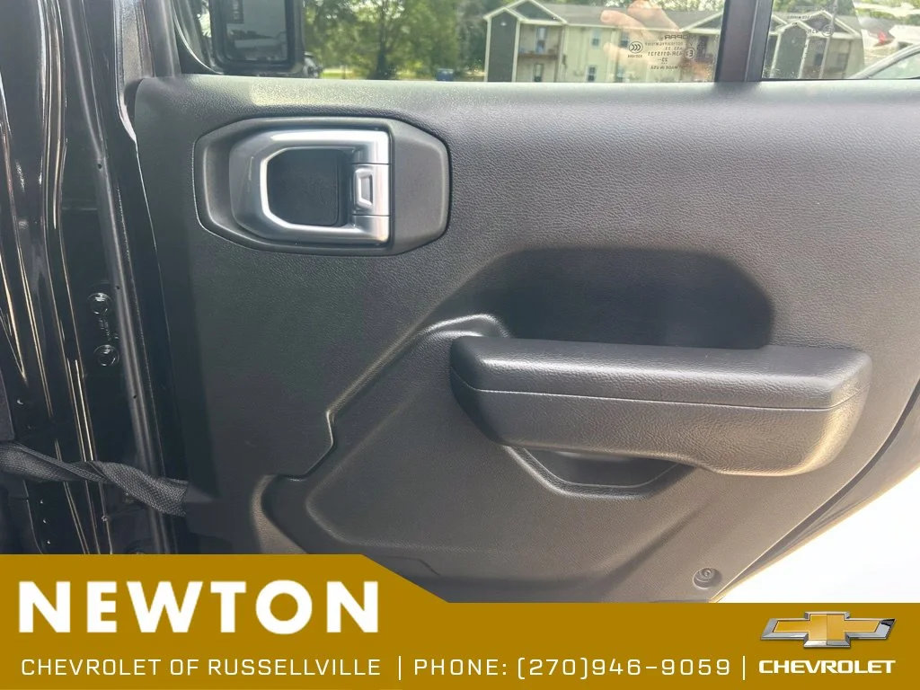 Used 2024 Black Jeep Rubicon image 27