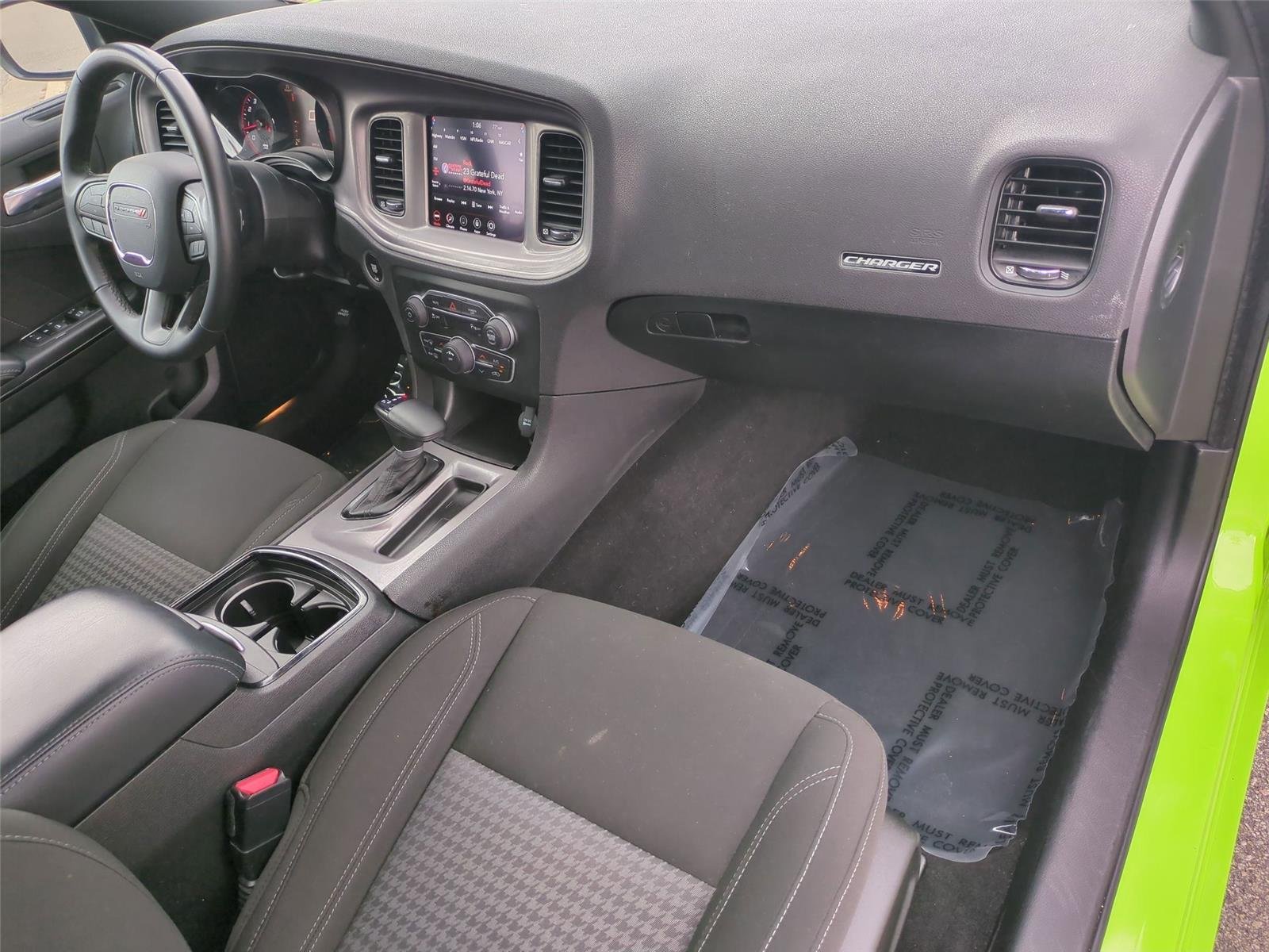Used 2023 Sublime Metallic Clearcoat Dodge SXT image 37