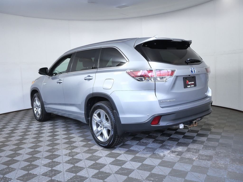 Used 2016 Silver Toyota Limited Platinum image 6