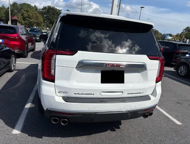 Used 2023 Summit White GMC Denali image 3