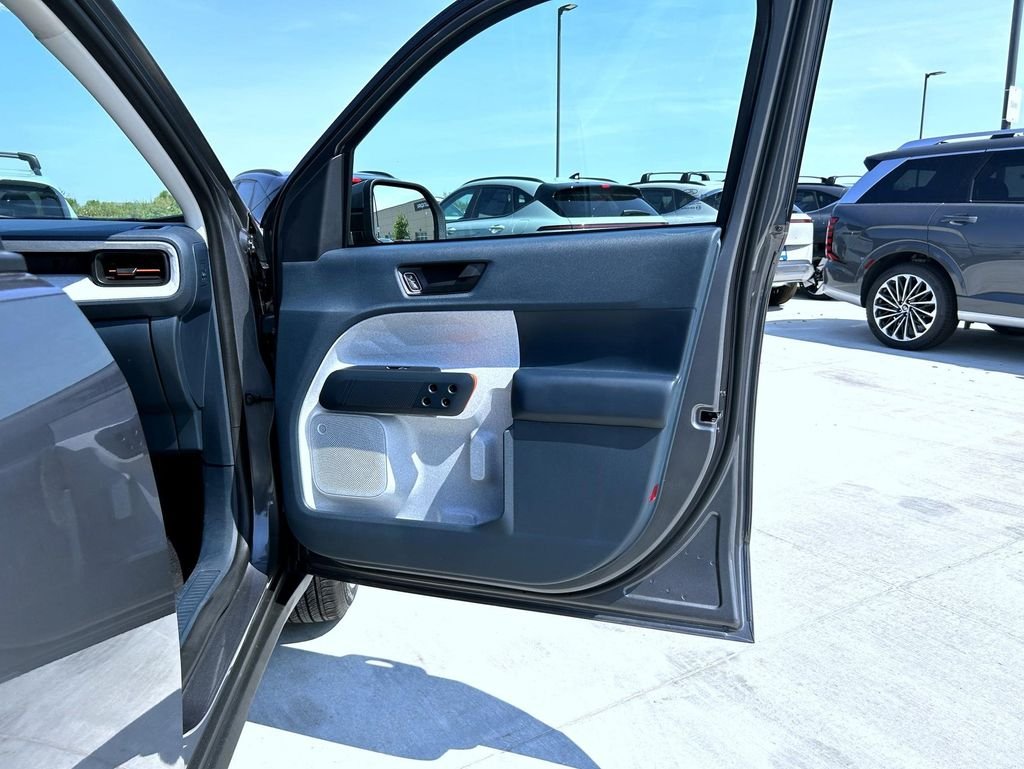 2022 Ford Maverick XLT - Photo 17