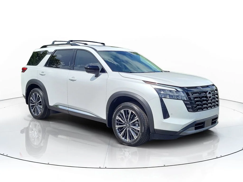 New 2026 White Nissan Platinum image 2