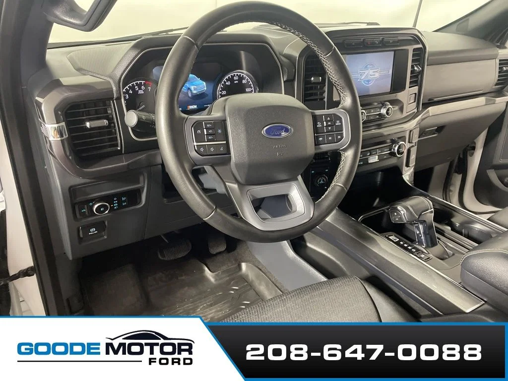 Certified Used 2023 Oxford White Ford XLT image 9