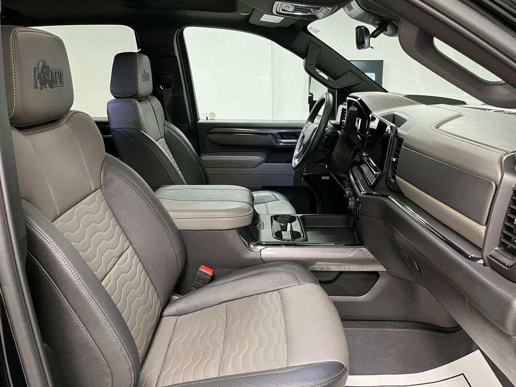 Used 2025 Black Chevrolet ZR2 image 58