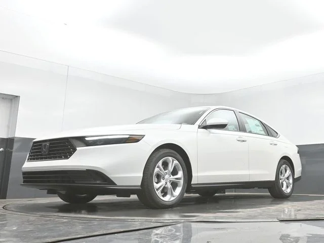 New 2026 Platinum White Pearl Honda LX image 44