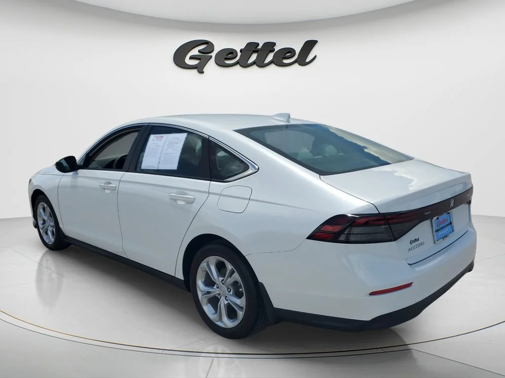 Used 2023  Honda LX image 7