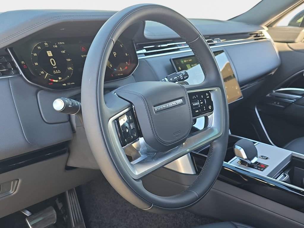 2025 Land Rover Range Rover SE - Photo 17