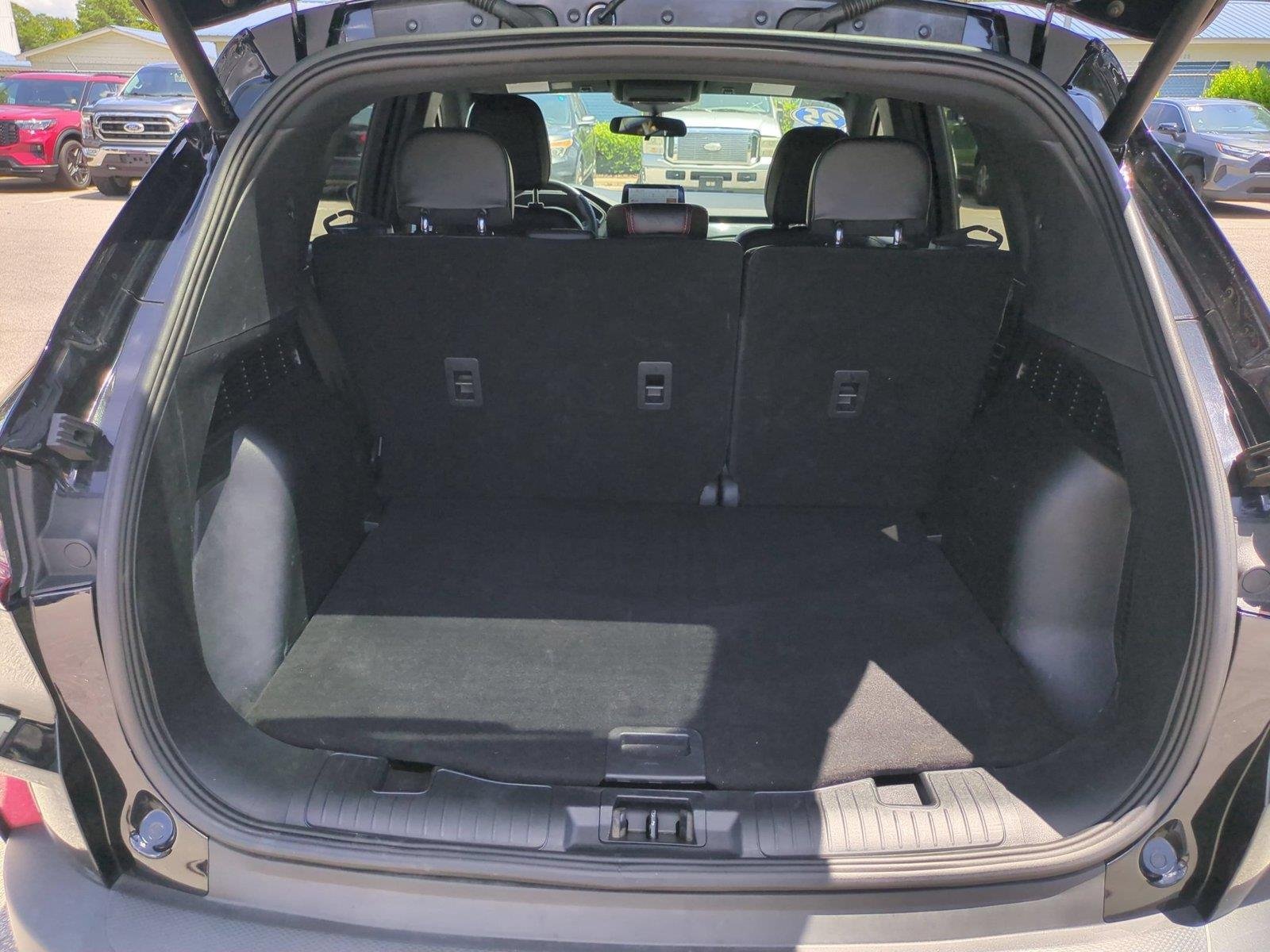Used 2025 Agate Black Ford ST-Line Select image 33